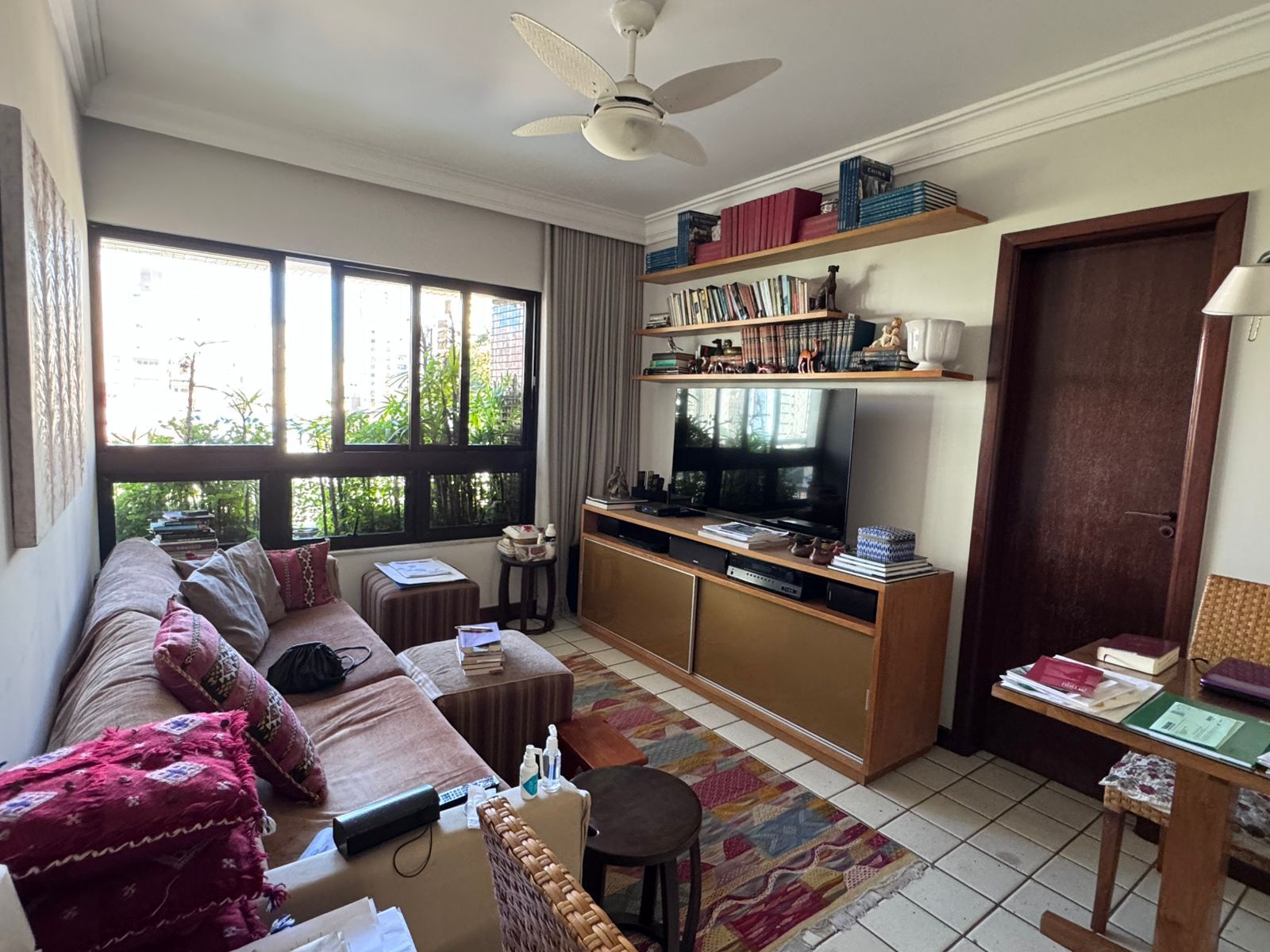 Apartamento à venda com 4 quartos, 240m² - Foto 9