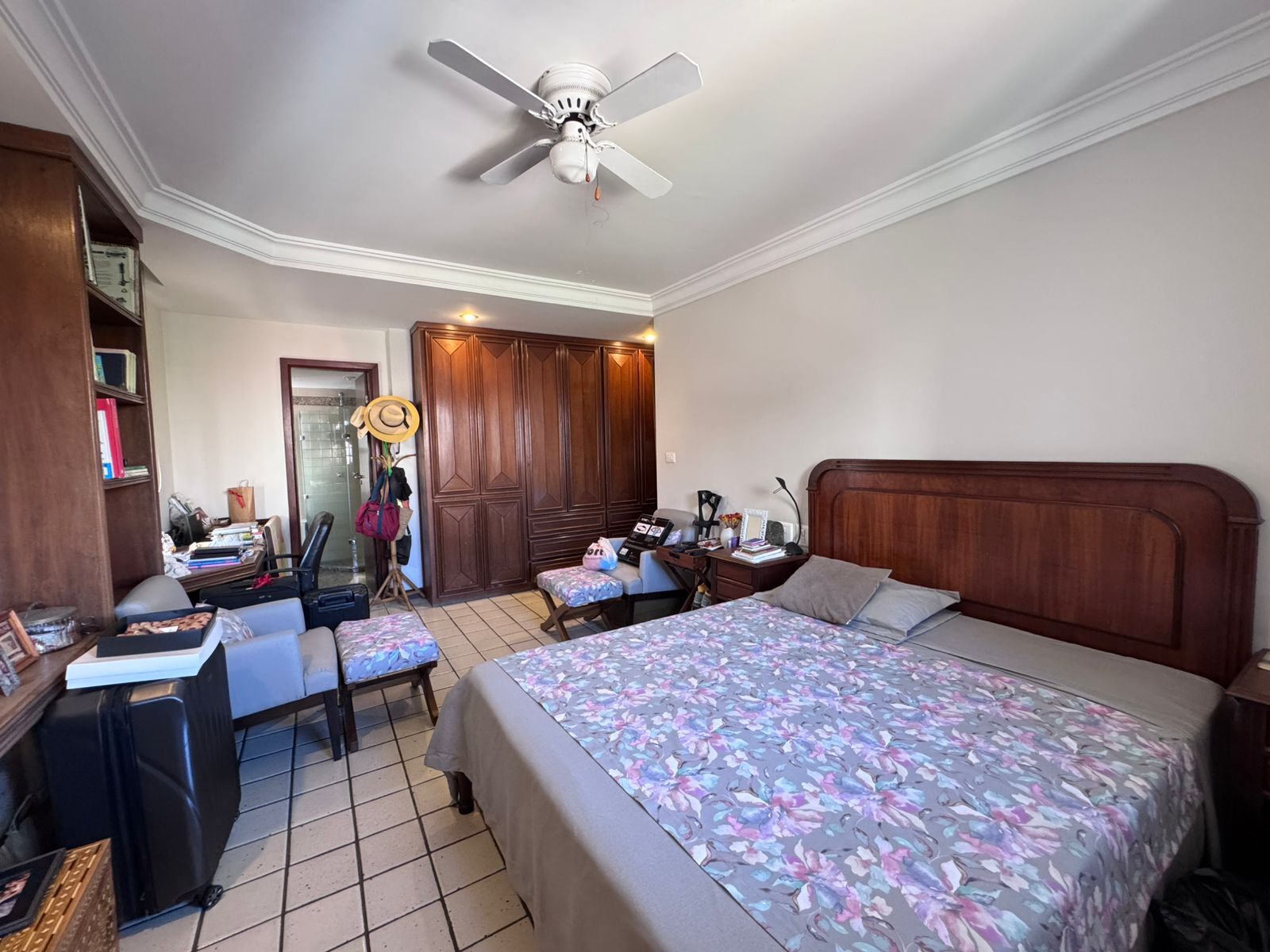 Apartamento à venda com 4 quartos, 240m² - Foto 12