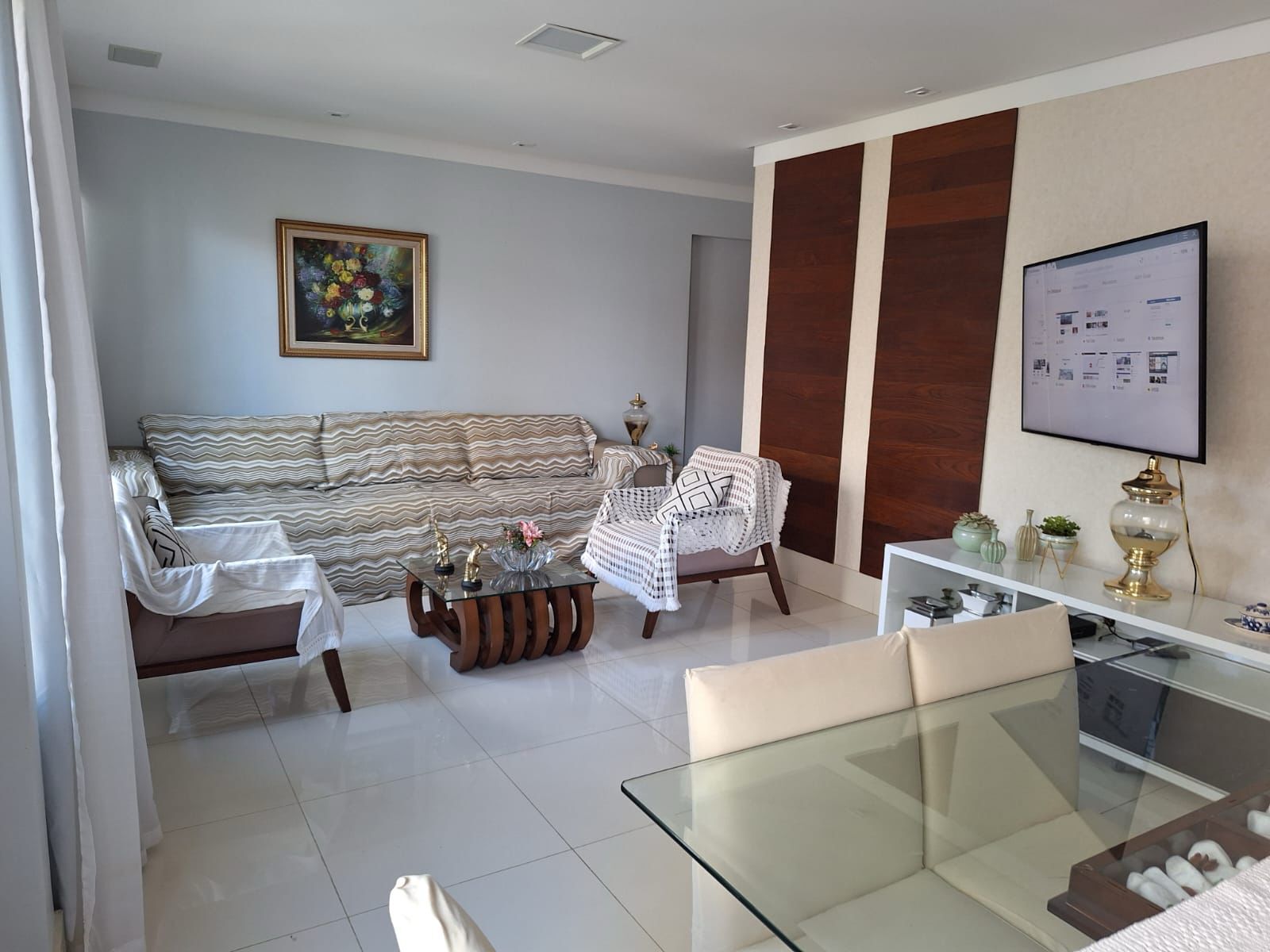 Apartamento à venda com 4 quartos, 130m² - Foto 2