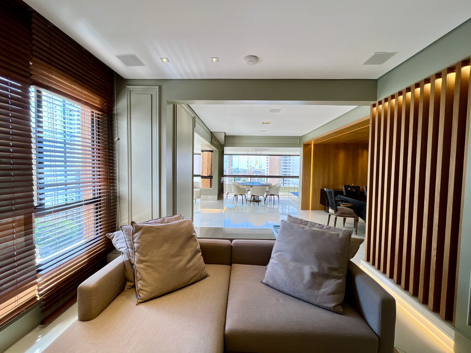 Apartamento, 3 quartos, 281 m² - Foto 1