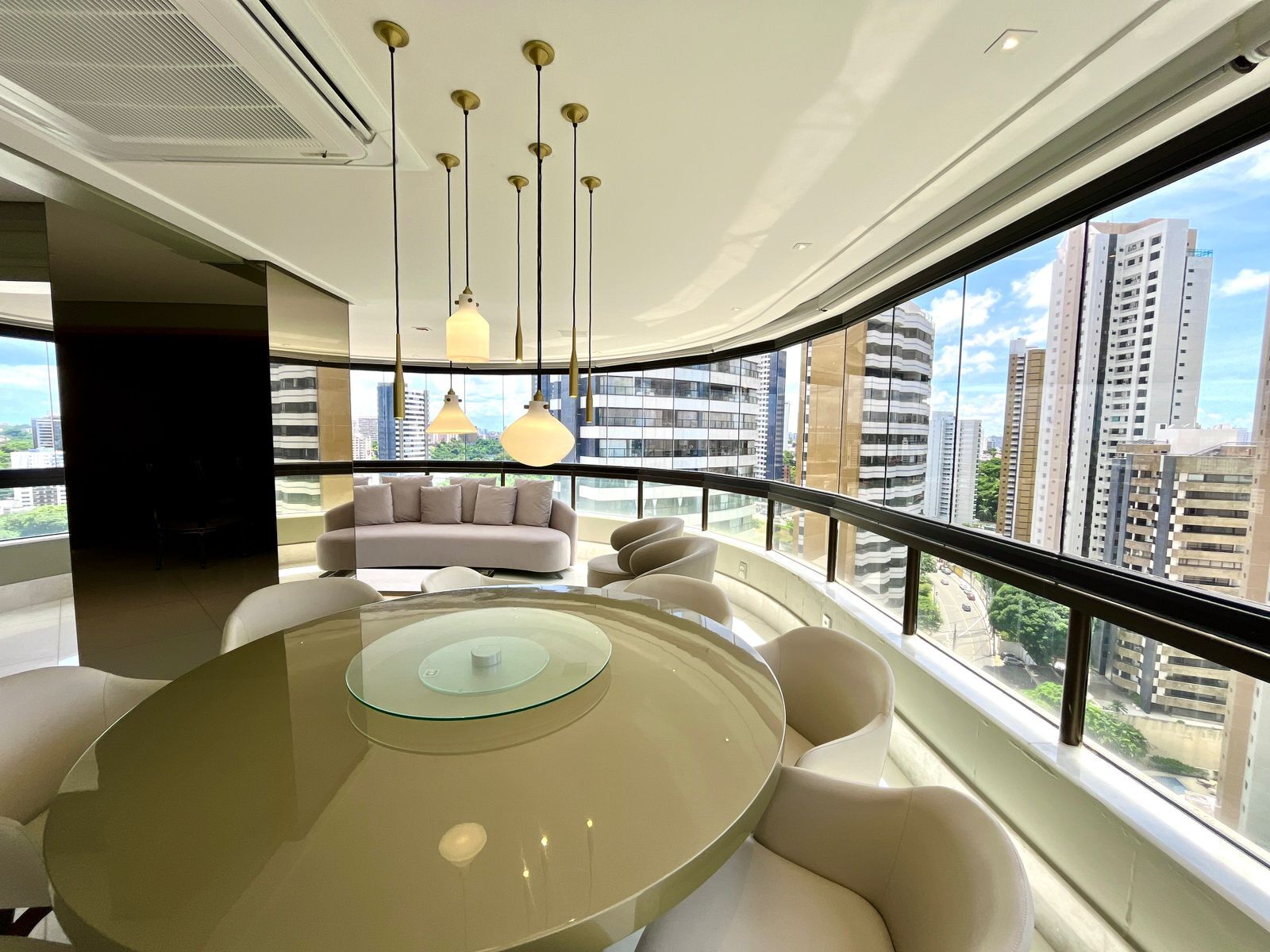 Apartamento, 3 quartos, 281 m² - Foto 2