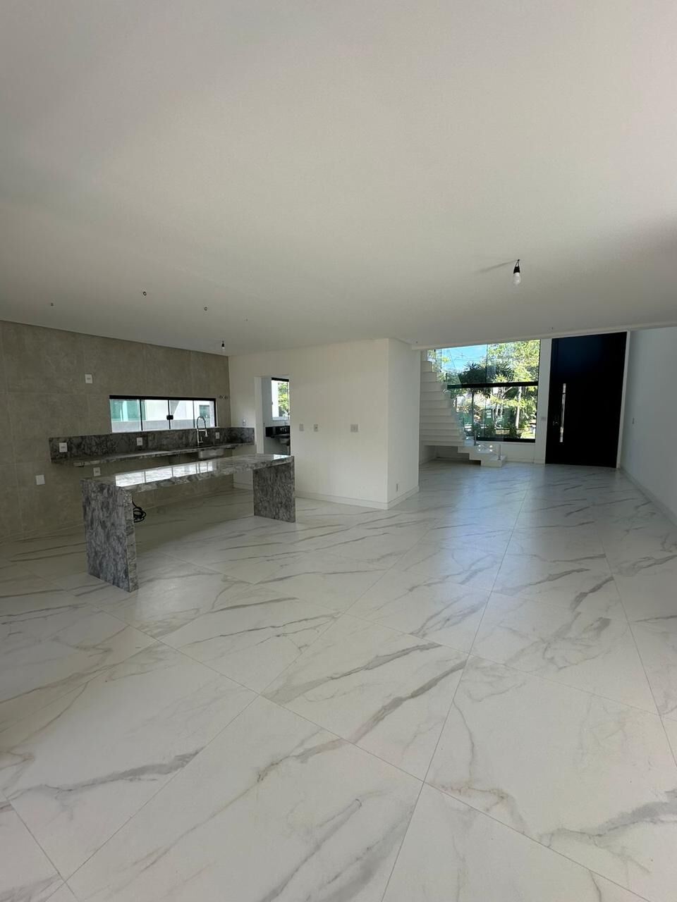 Casa à venda com 4 quartos, 345m² - Foto 11