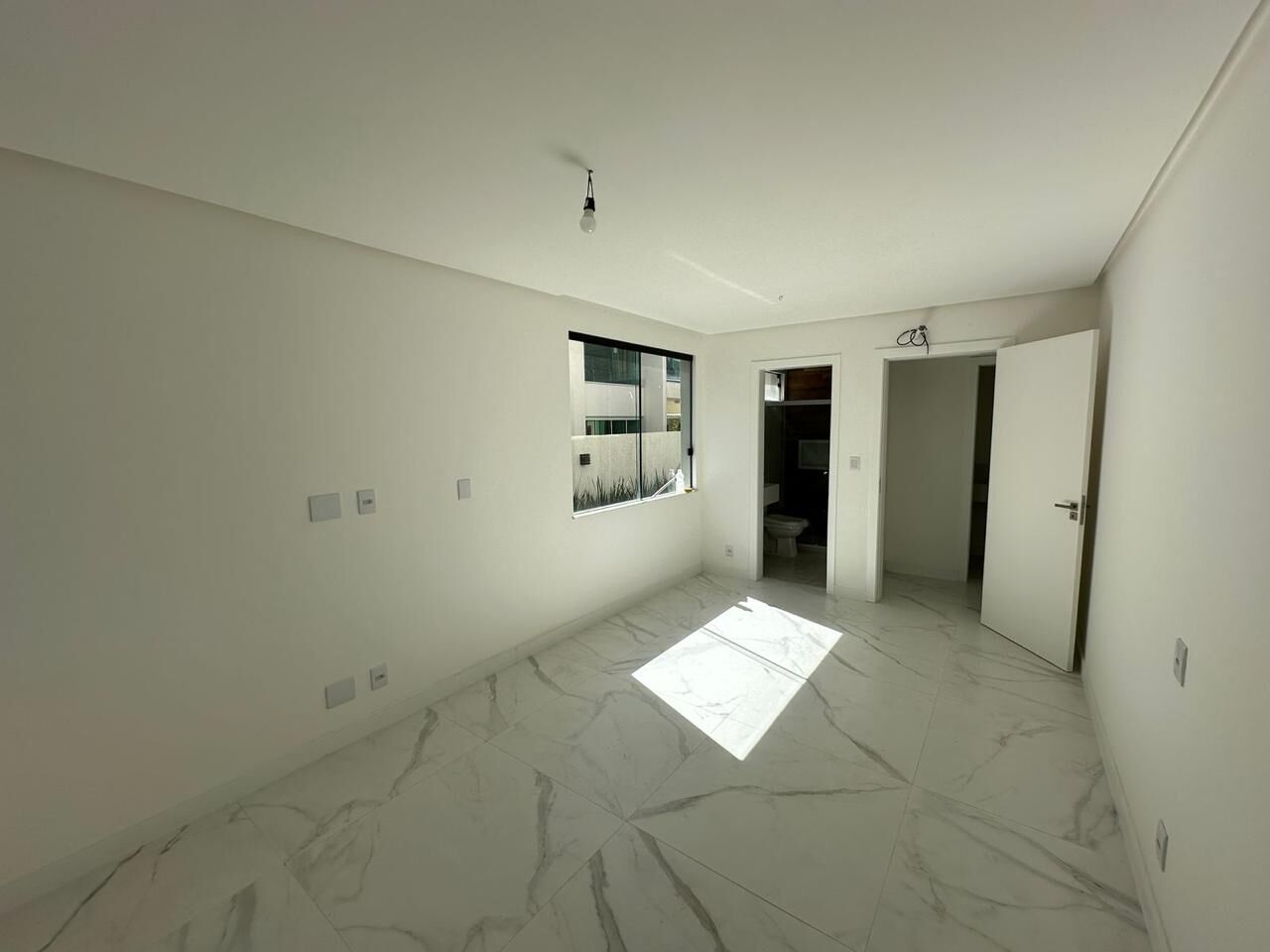 Casa à venda com 4 quartos, 345m² - Foto 13