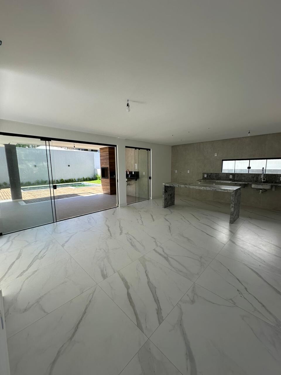 Casa à venda com 4 quartos, 345m² - Foto 10