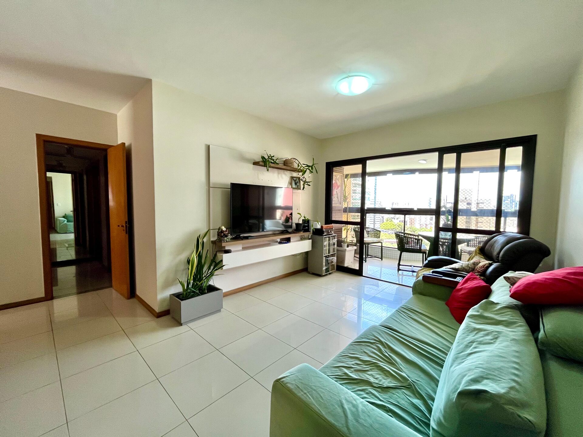 Apartamento, 3 quartos, 136 m² - Foto 2