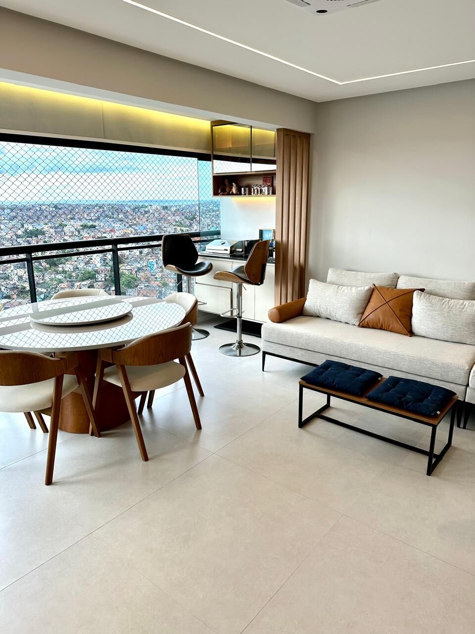 Apartamento à venda com 3 quartos, 97m² - Foto 4