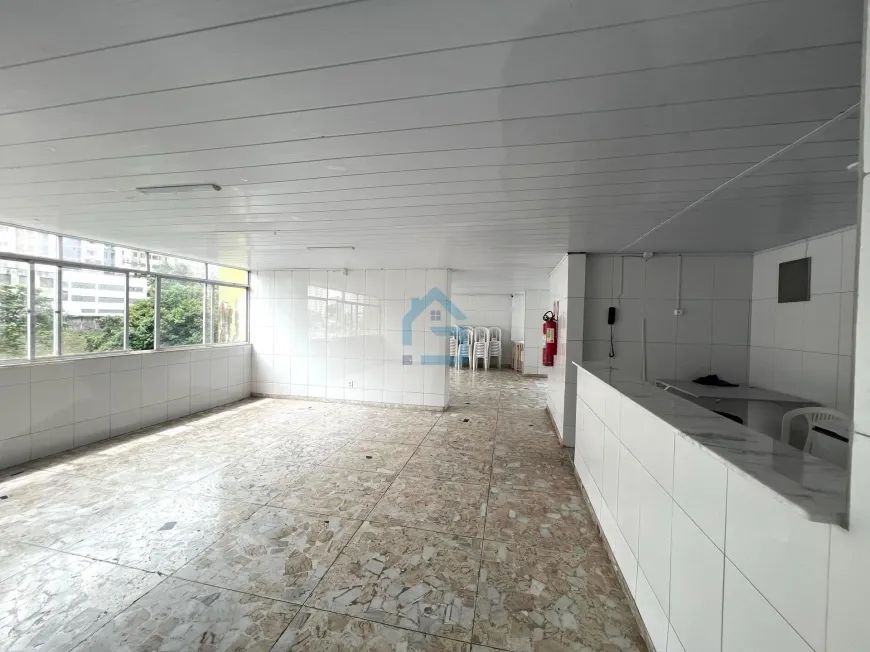 Apartamento à venda com 2 quartos, 70m² - Foto 12