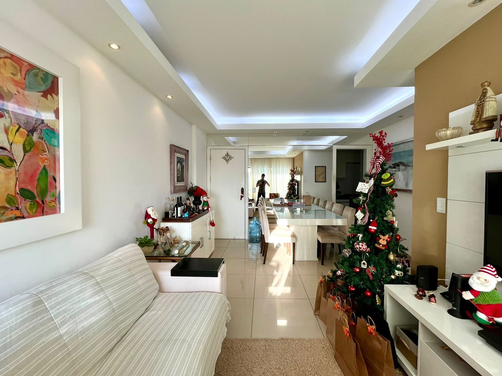 Apartamento à venda com 2 quartos, 80m² - Foto 4
