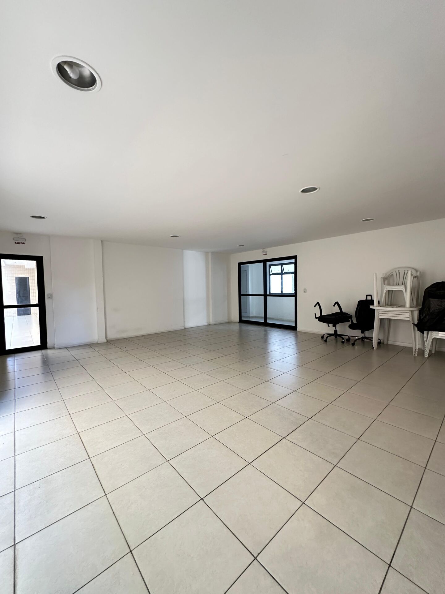 Apartamento à venda com 1 quarto, 52m² - Foto 20