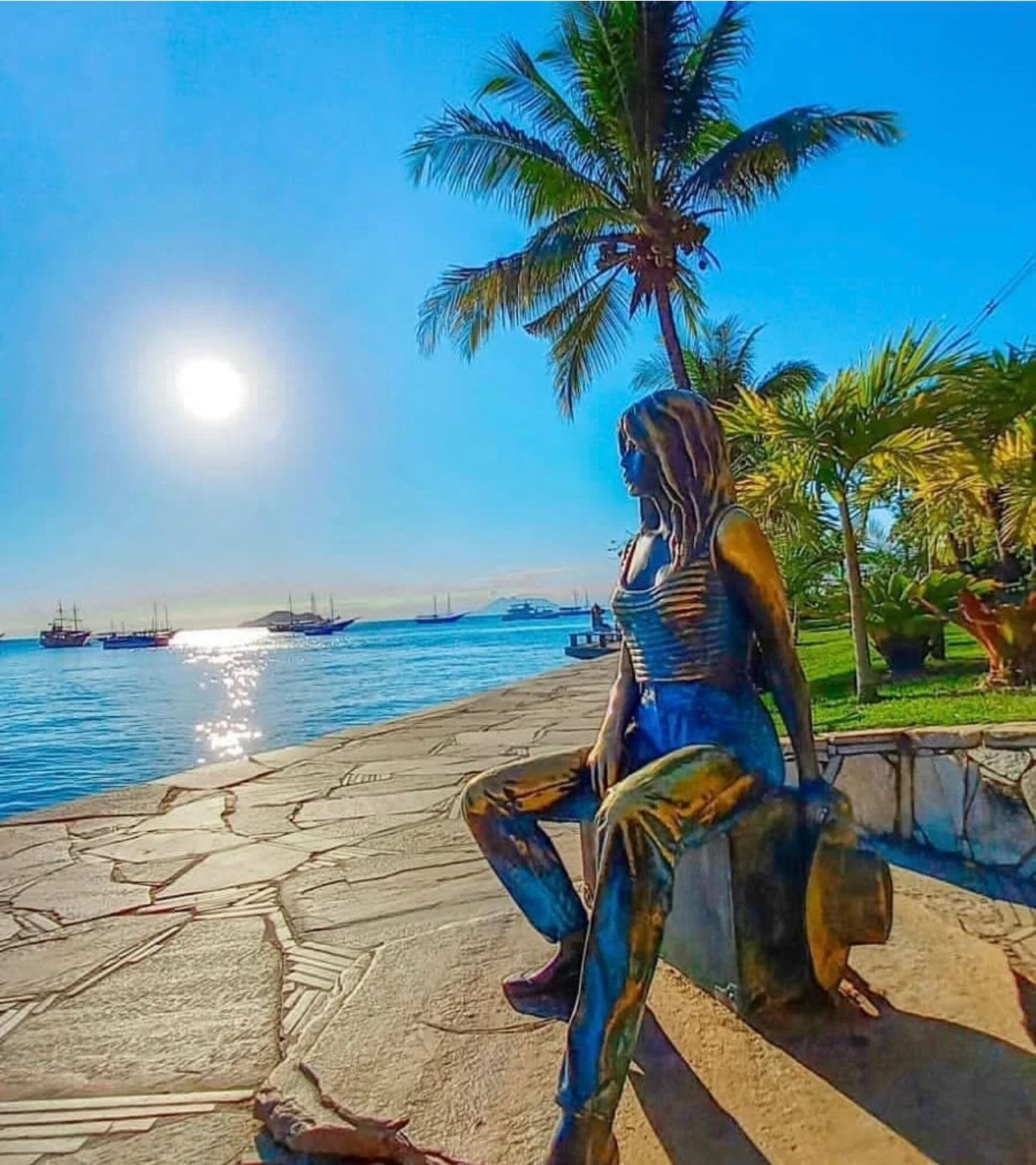 Casas em Búzios - Corretora Pâmela Meireles