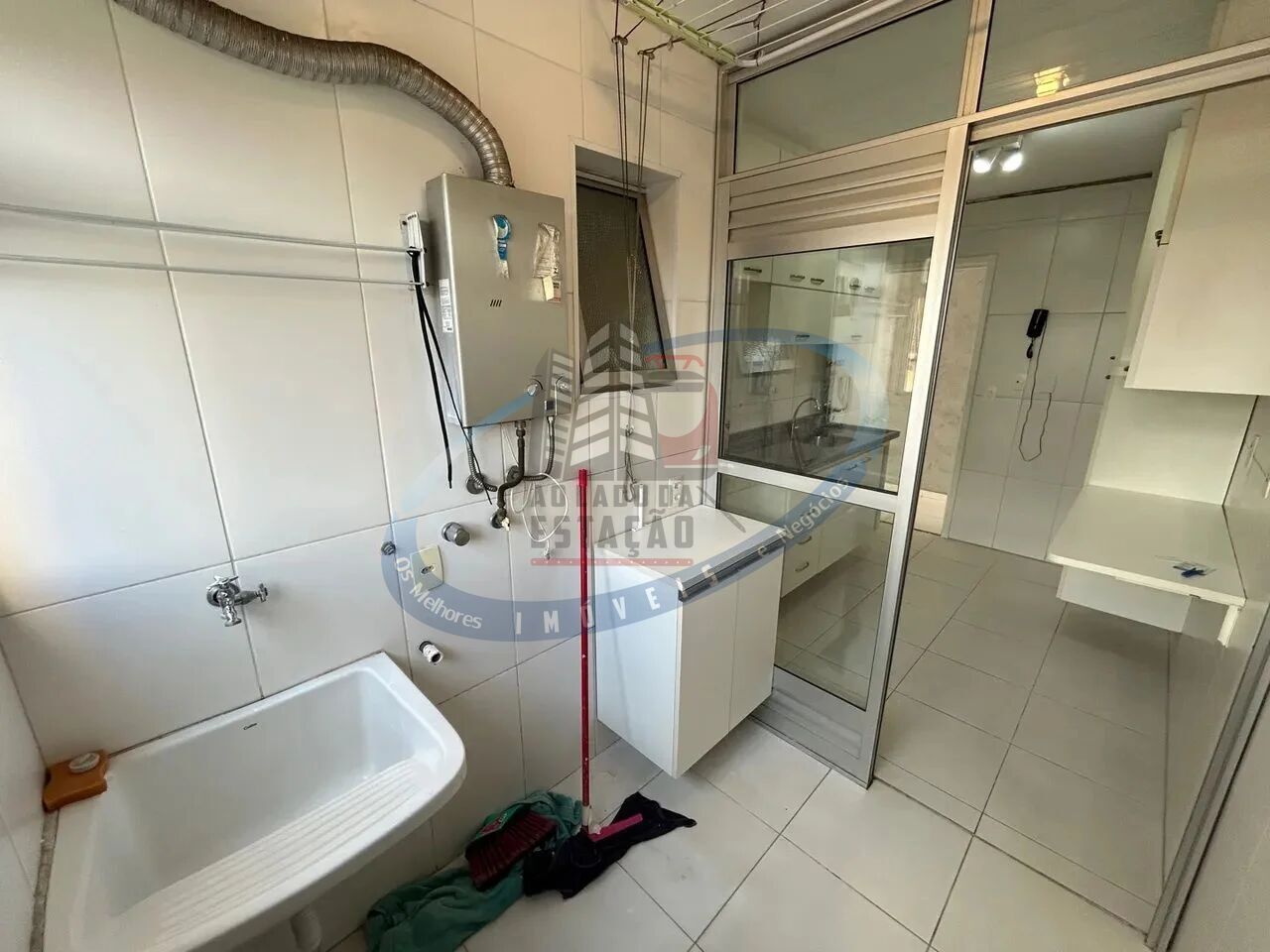 Apartamento para alugar com 3 quartos, 75m² - Foto 4