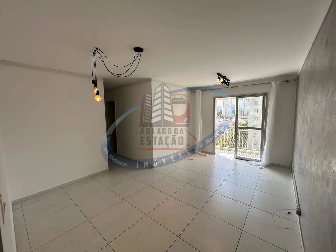 Apartamento para alugar com 3 quartos, 75m² - Foto 1