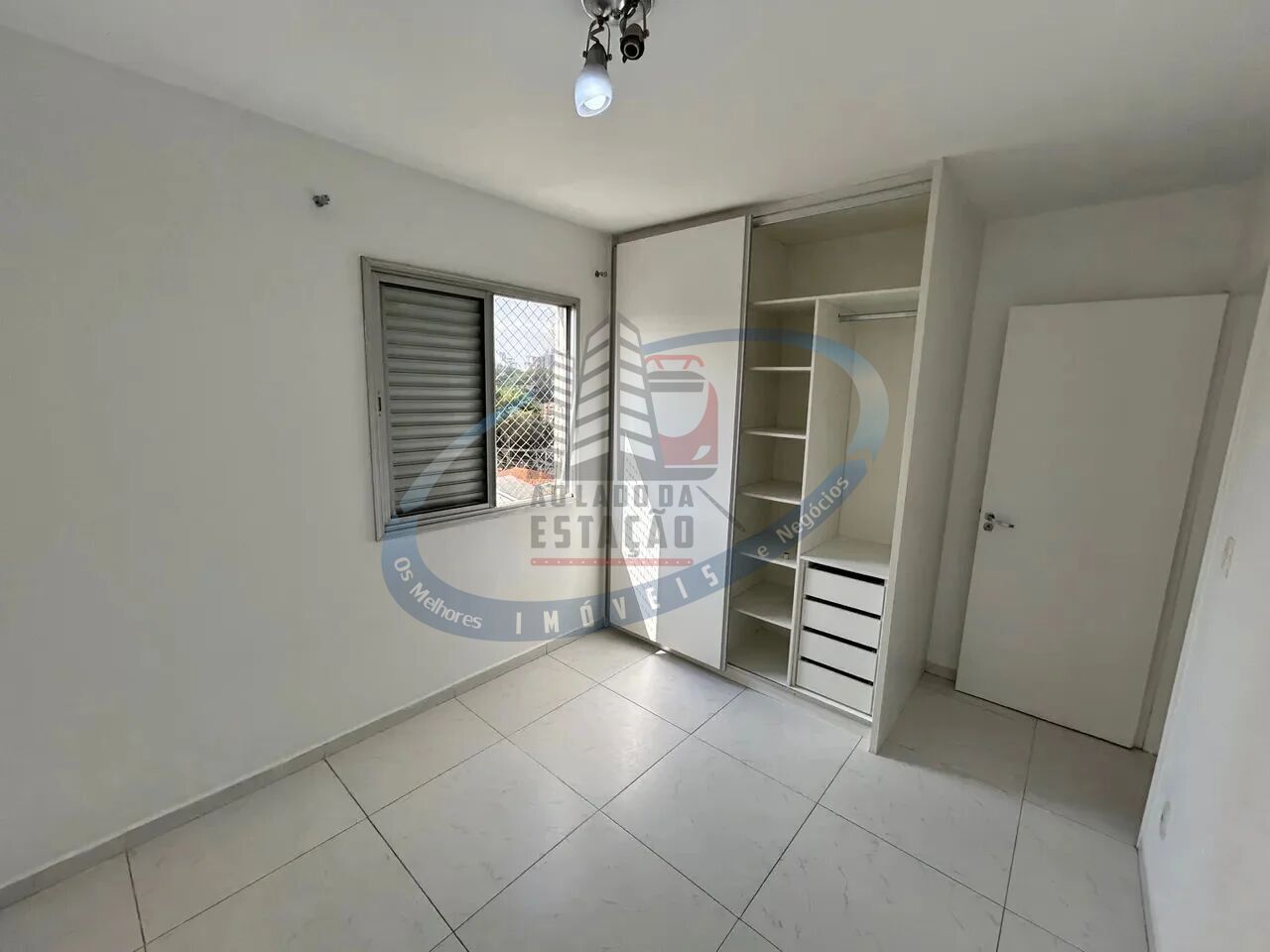 Apartamento para alugar com 3 quartos, 75m² - Foto 7