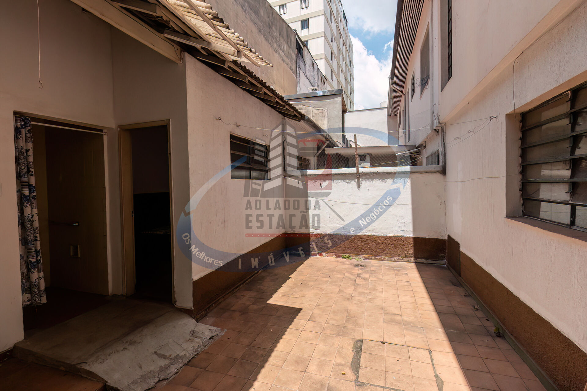 Casa para alugar com 4 quartos, 120m² - Foto 12