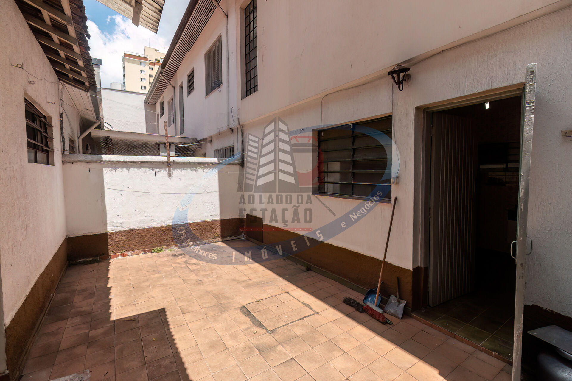 Casa para alugar com 4 quartos, 120m² - Foto 13