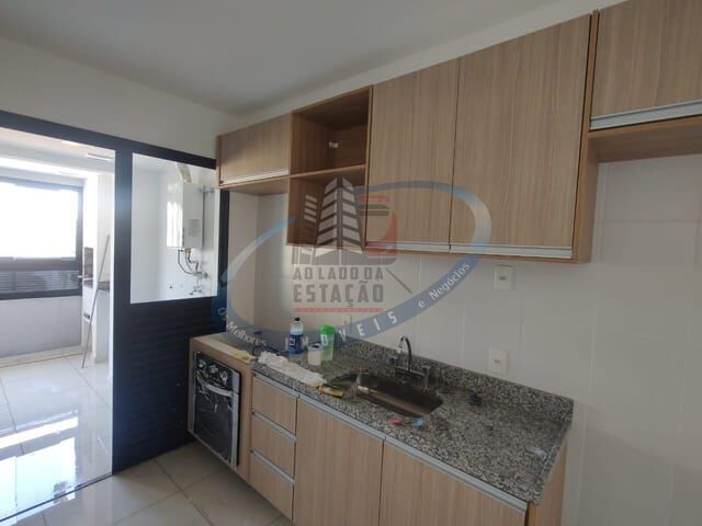 Apartamento para alugar com 3 quartos, 101m² - Foto 25
