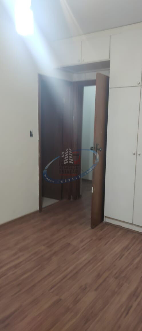 Casa à venda com 4 quartos, 500m² - Foto 32