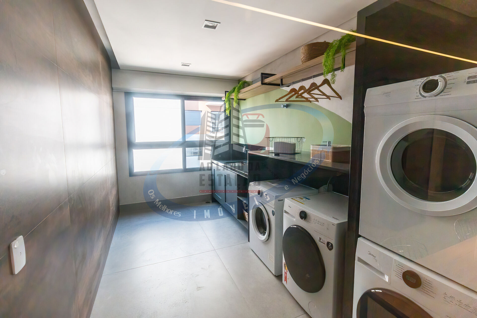Apartamento à venda com 1 quarto, 25m² - Foto 2