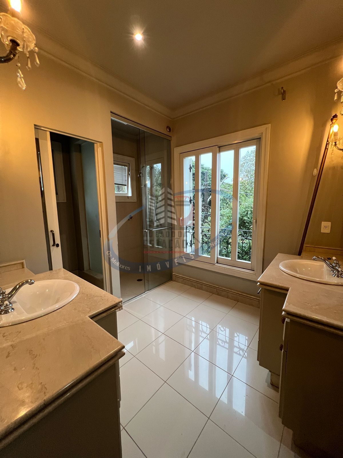 Casa para alugar com 4 quartos, 435m² - Foto 39
