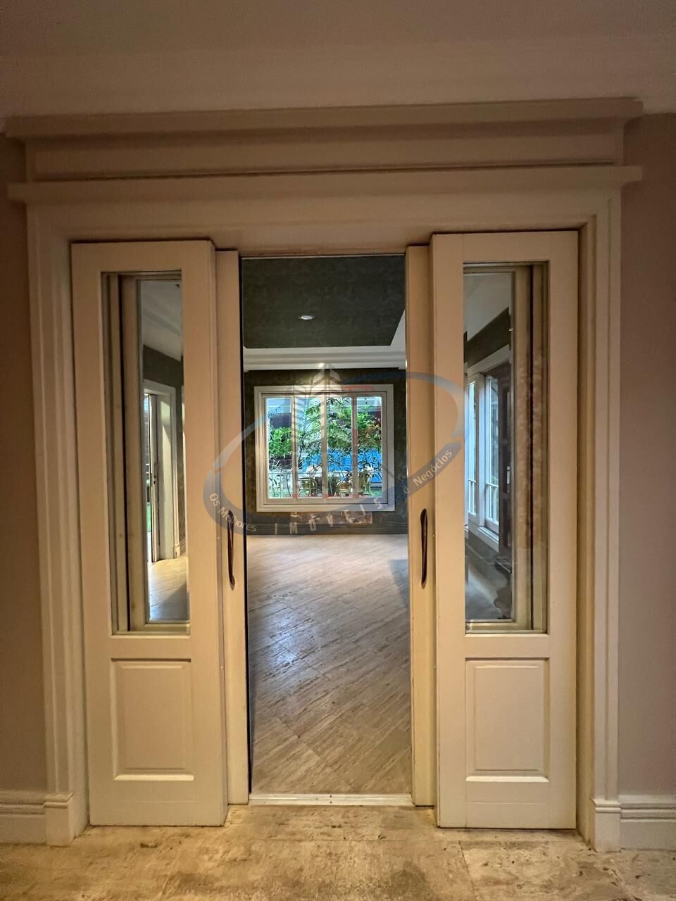 Casa para alugar com 4 quartos, 435m² - Foto 15