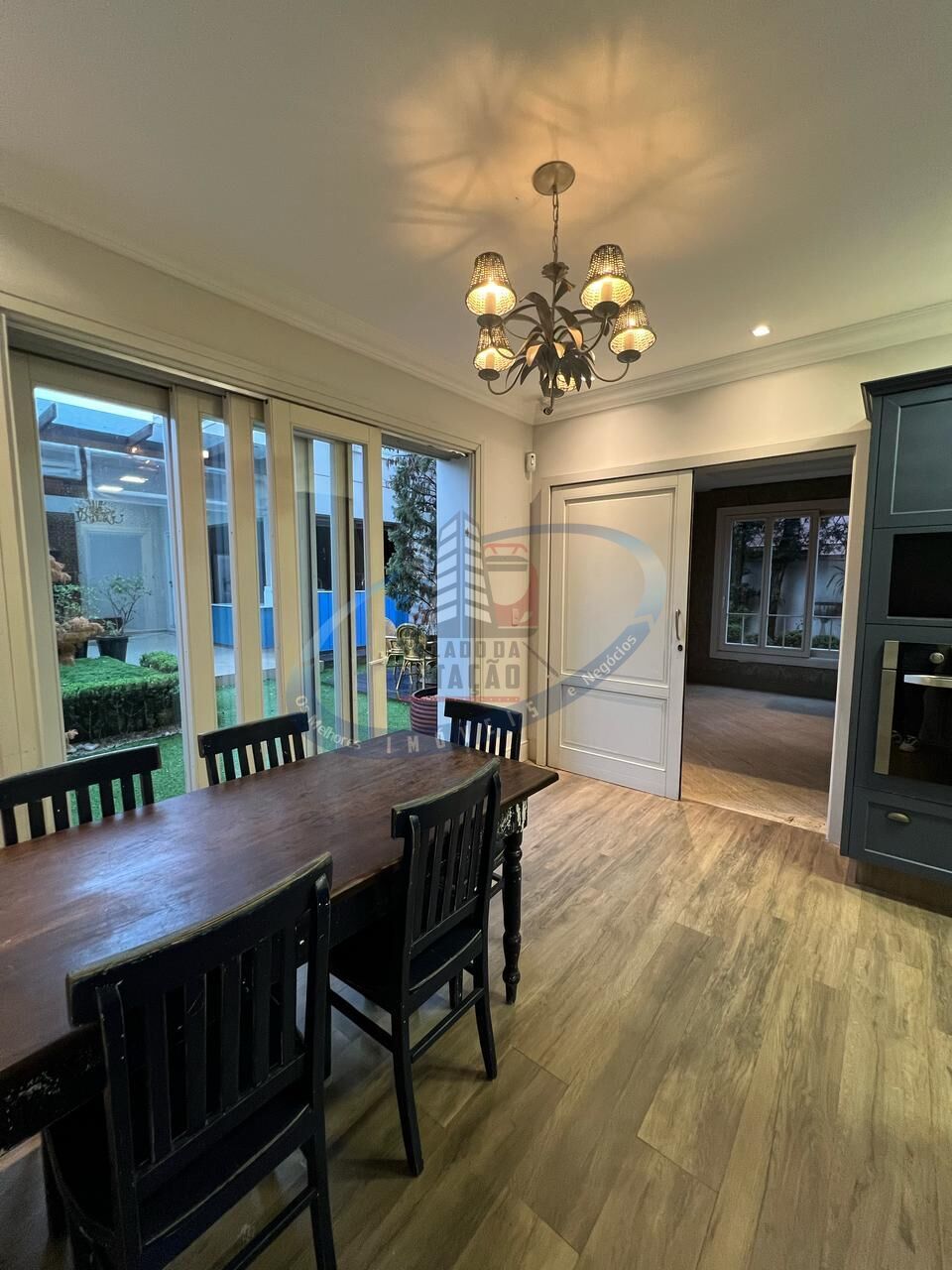 Casa para alugar com 4 quartos, 435m² - Foto 11