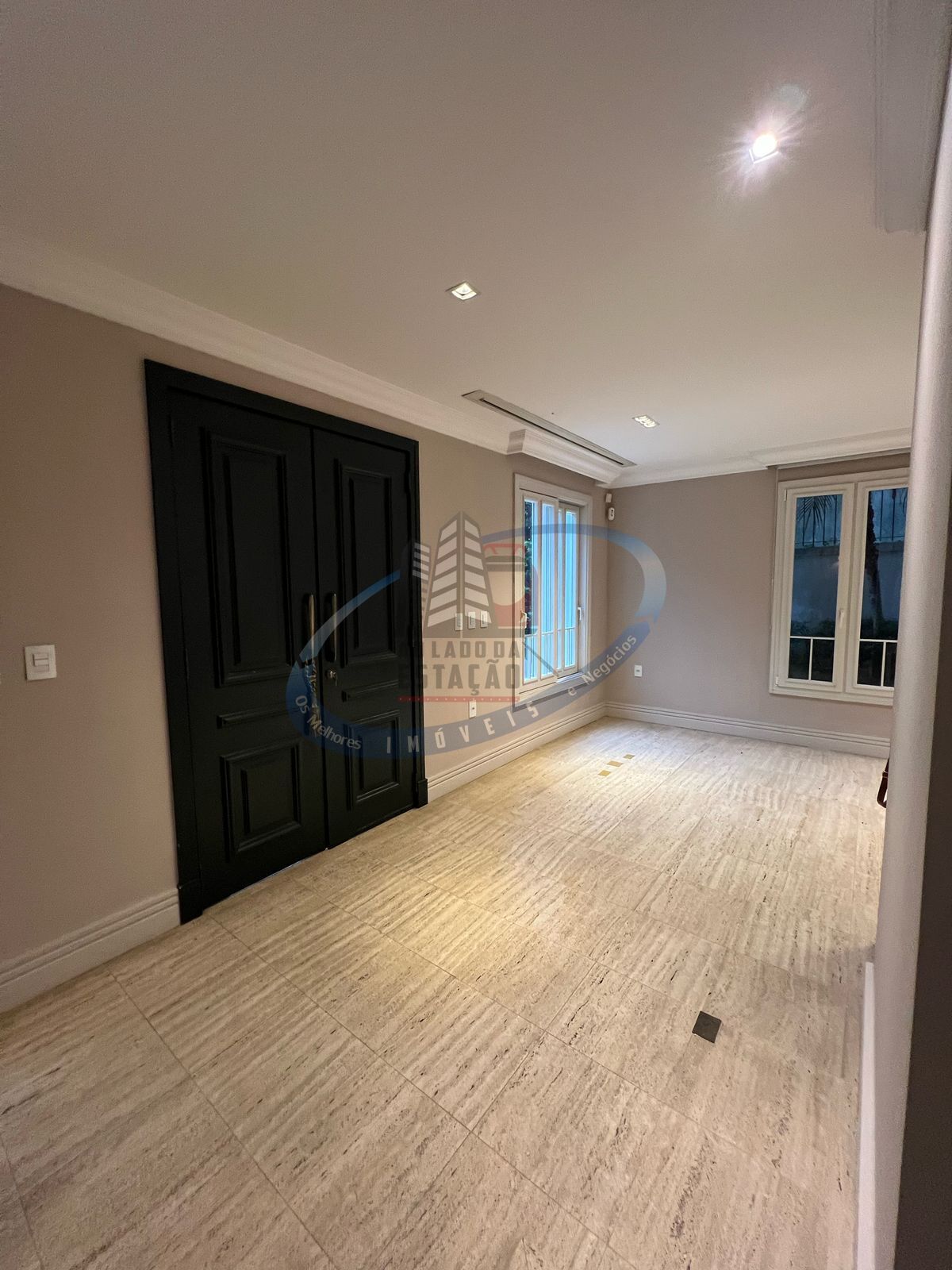 Casa para alugar com 4 quartos, 435m² - Foto 20
