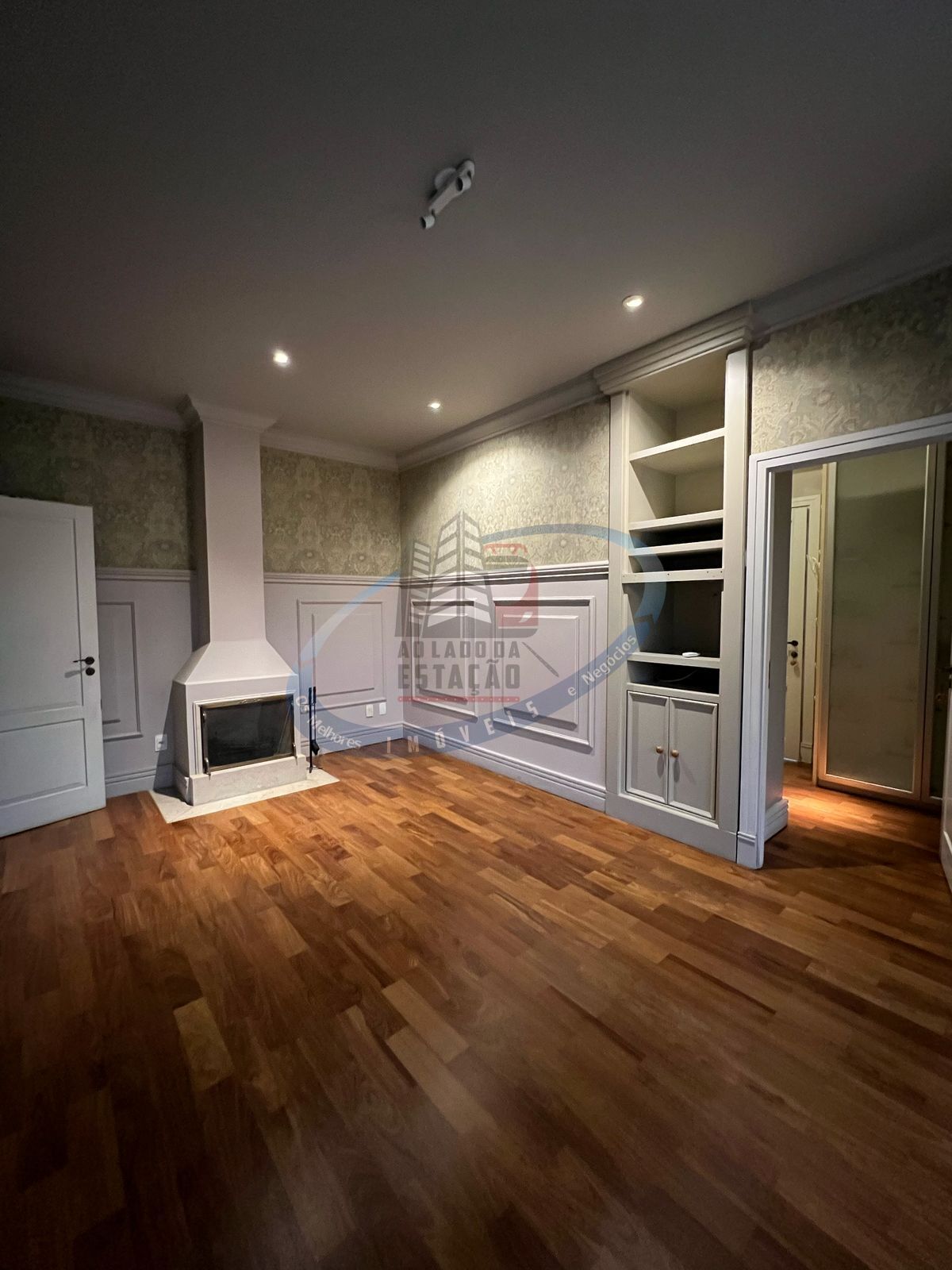 Casa para alugar com 4 quartos, 435m² - Foto 42