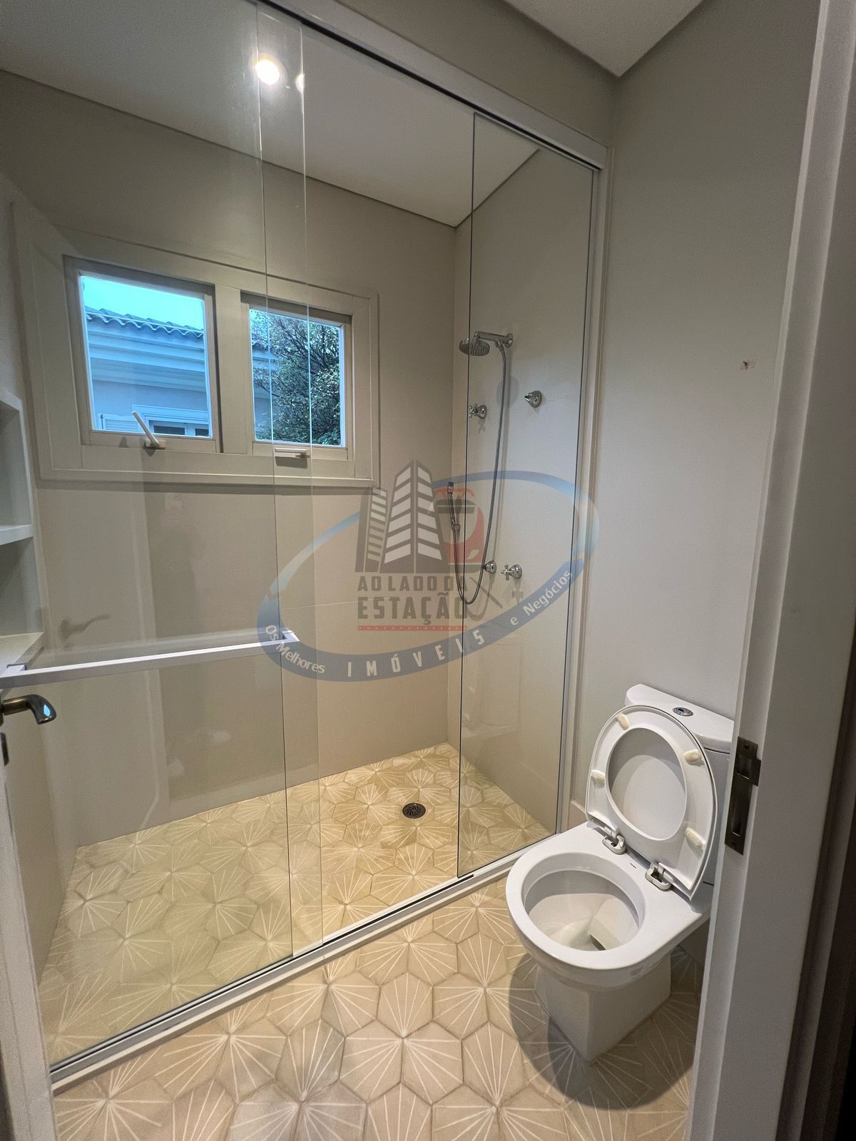 Casa para alugar com 4 quartos, 435m² - Foto 43