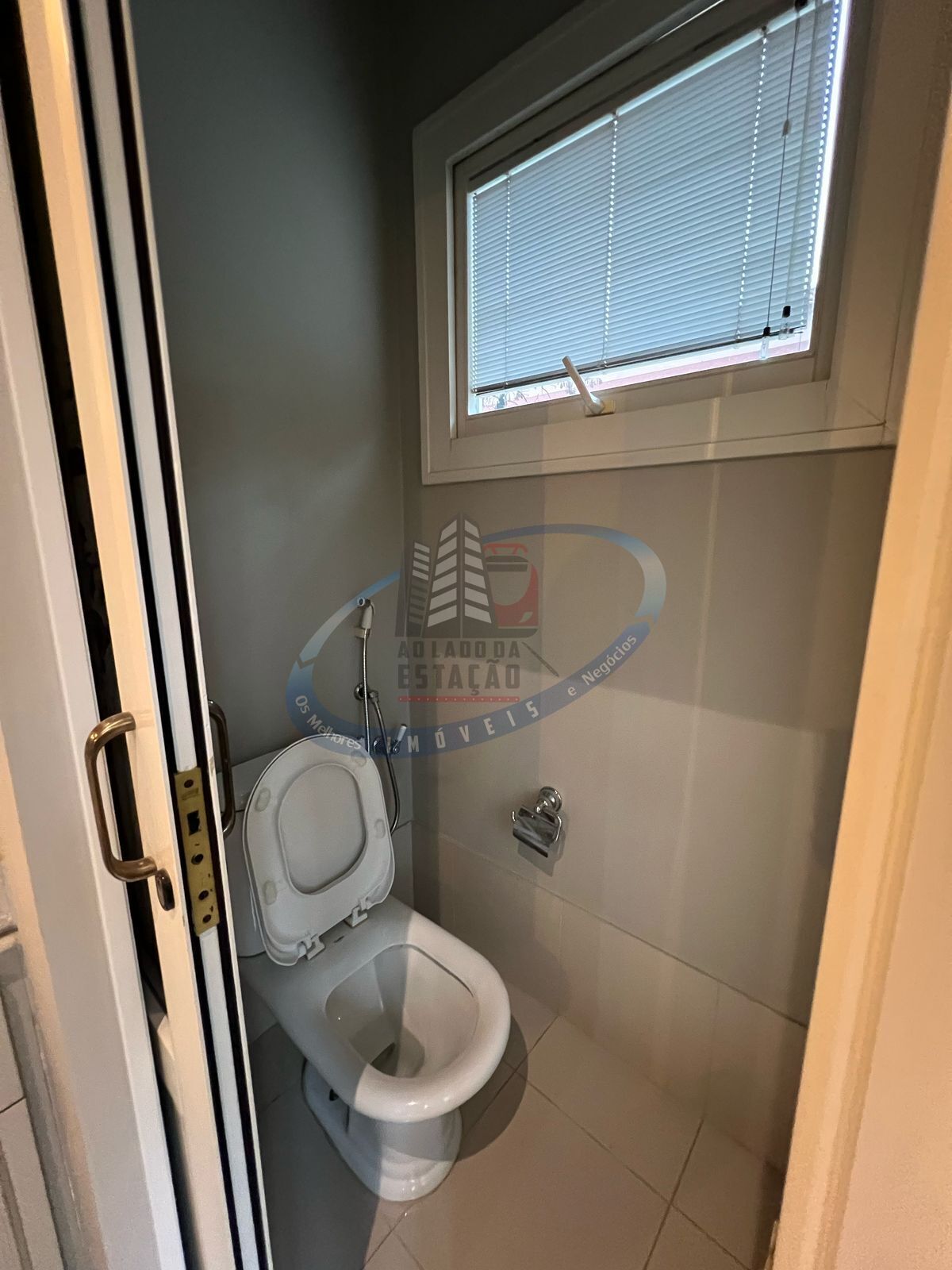 Casa para alugar com 4 quartos, 435m² - Foto 35