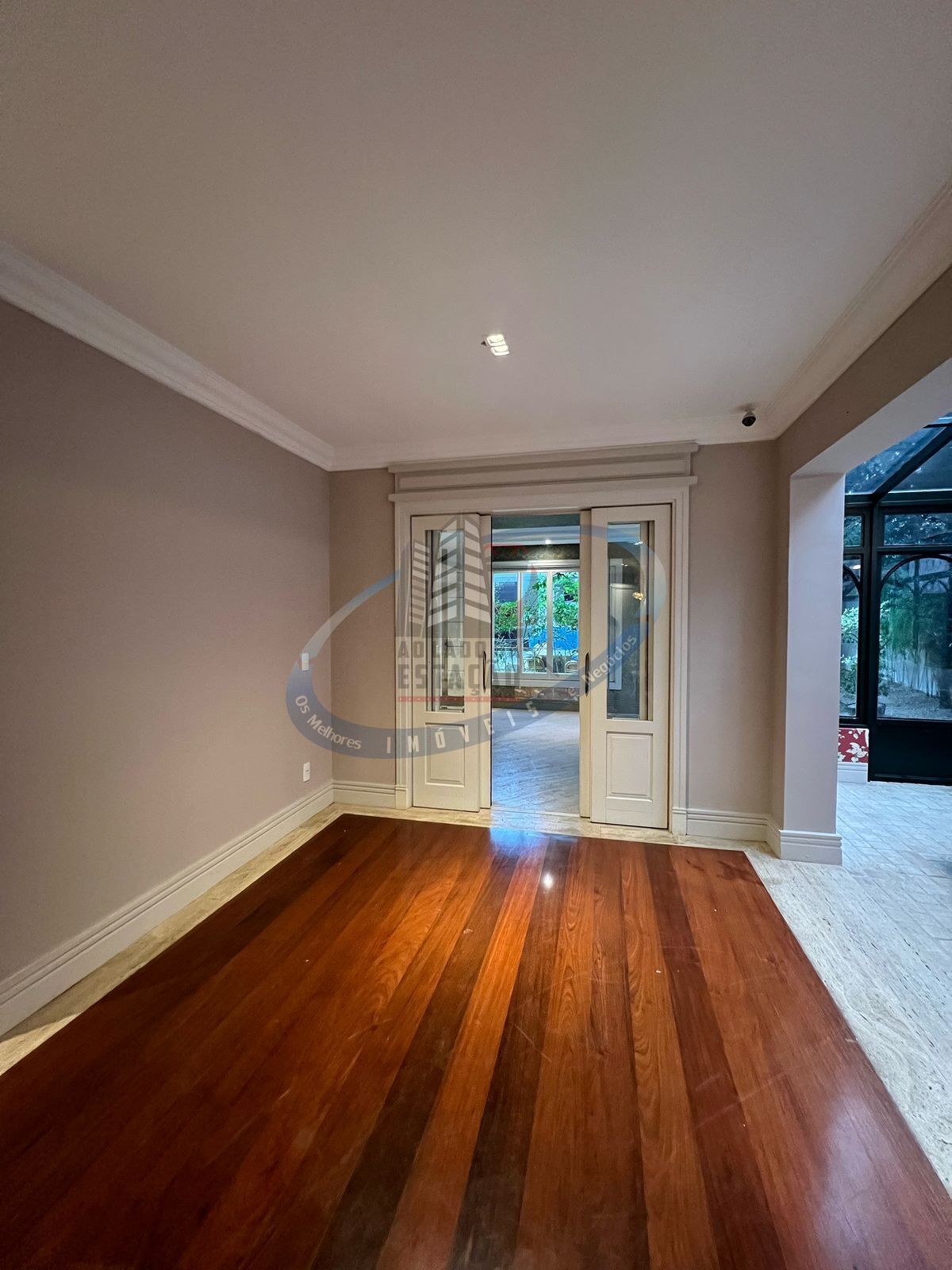 Casa para alugar com 4 quartos, 435m² - Foto 17