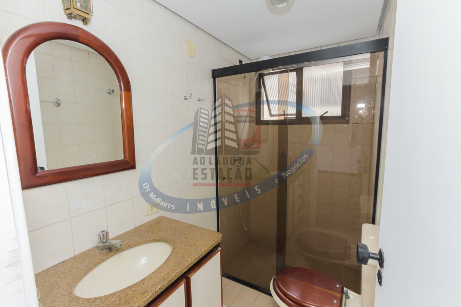 Apartamento para alugar com 2 quartos, 65m² - Foto 9