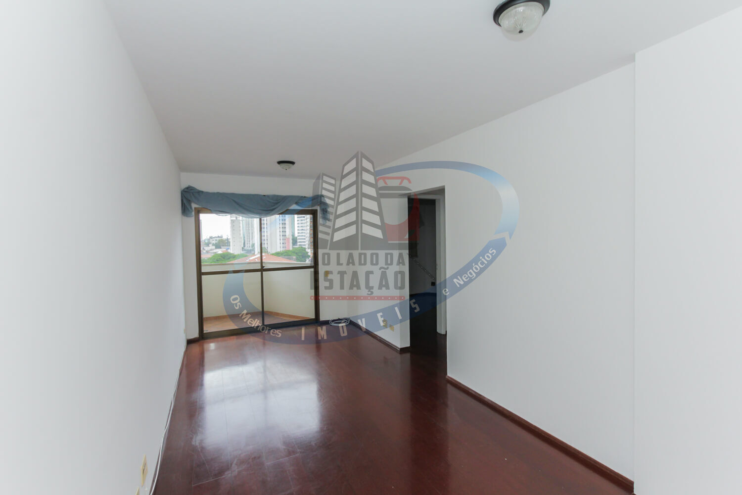 Apartamento para alugar com 2 quartos, 65m² - Foto 23