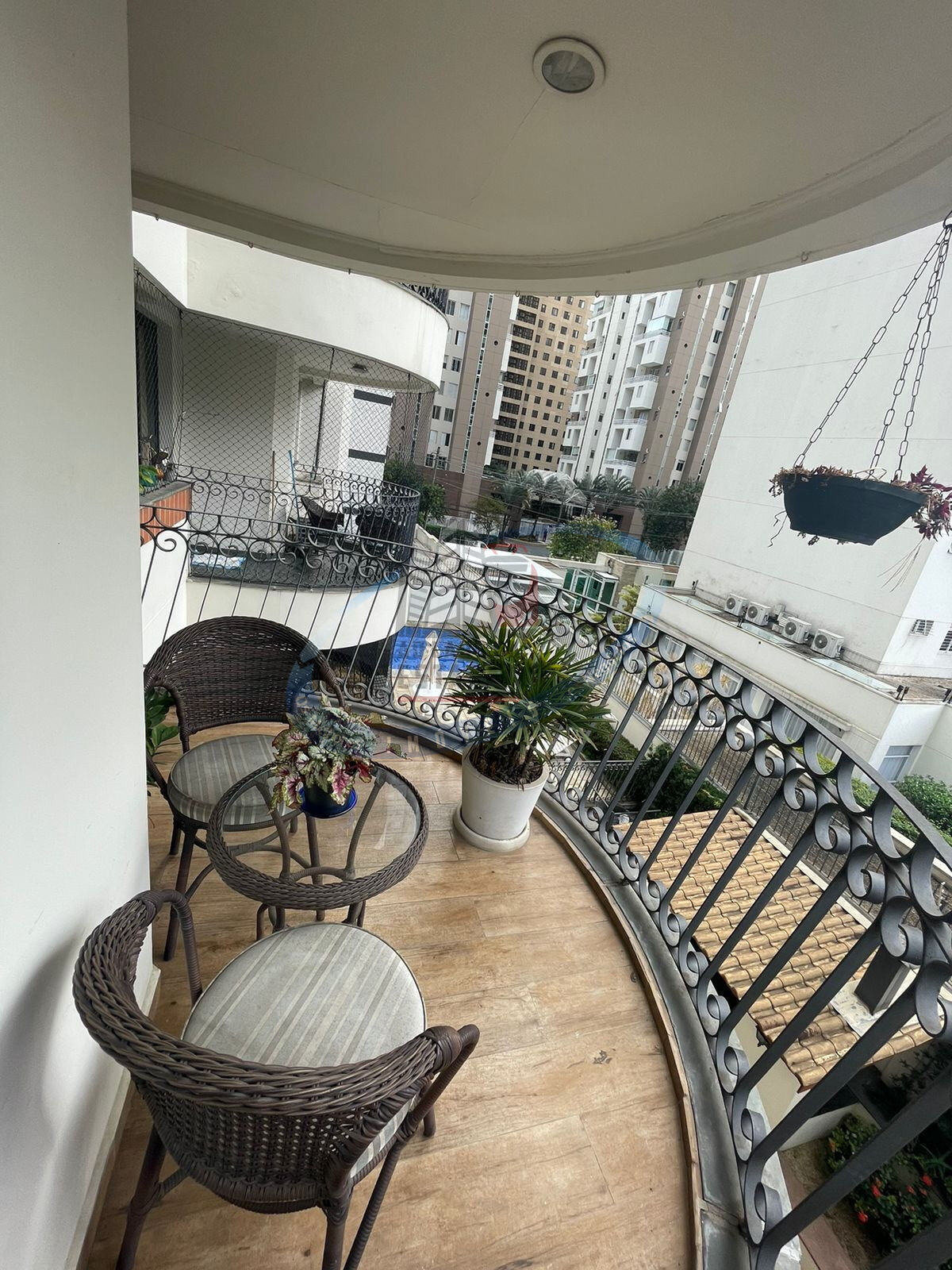 Apartamento, 3 quartos, 100 m² - Foto 2