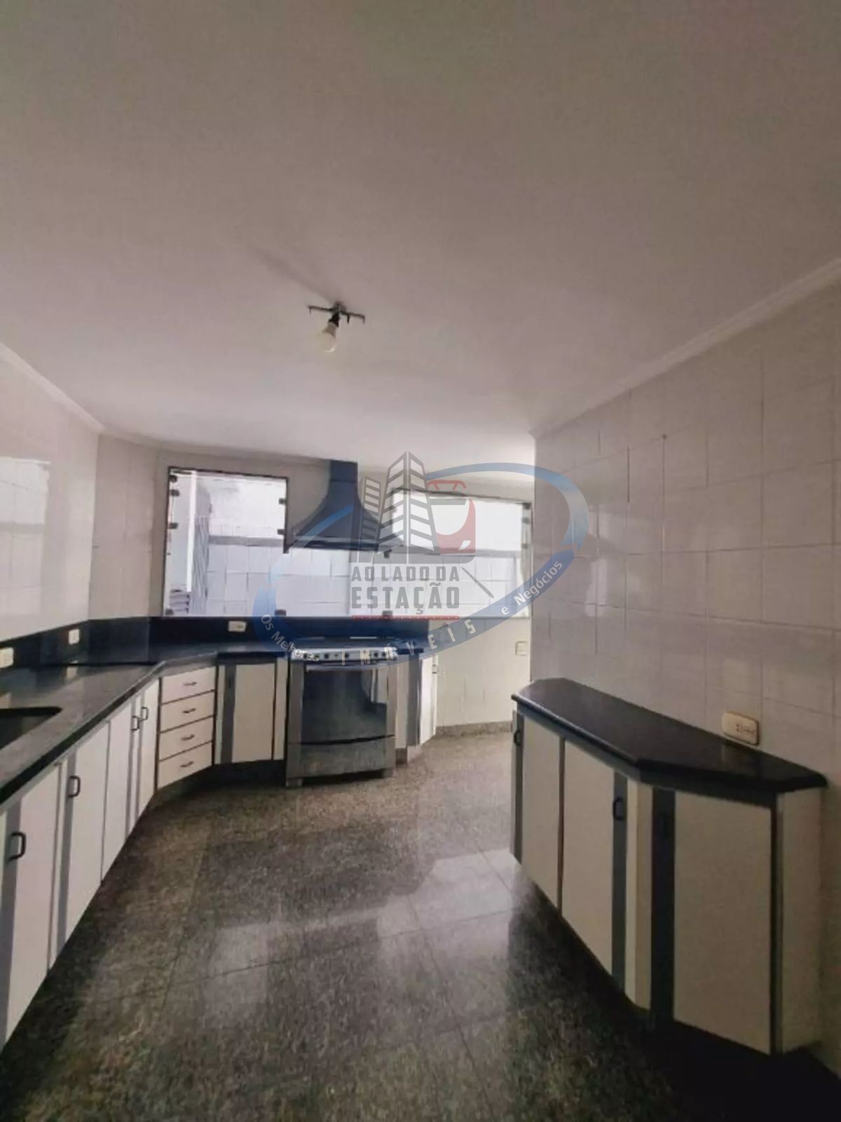 Casa para alugar com 4 quartos, 792m² - Foto 12