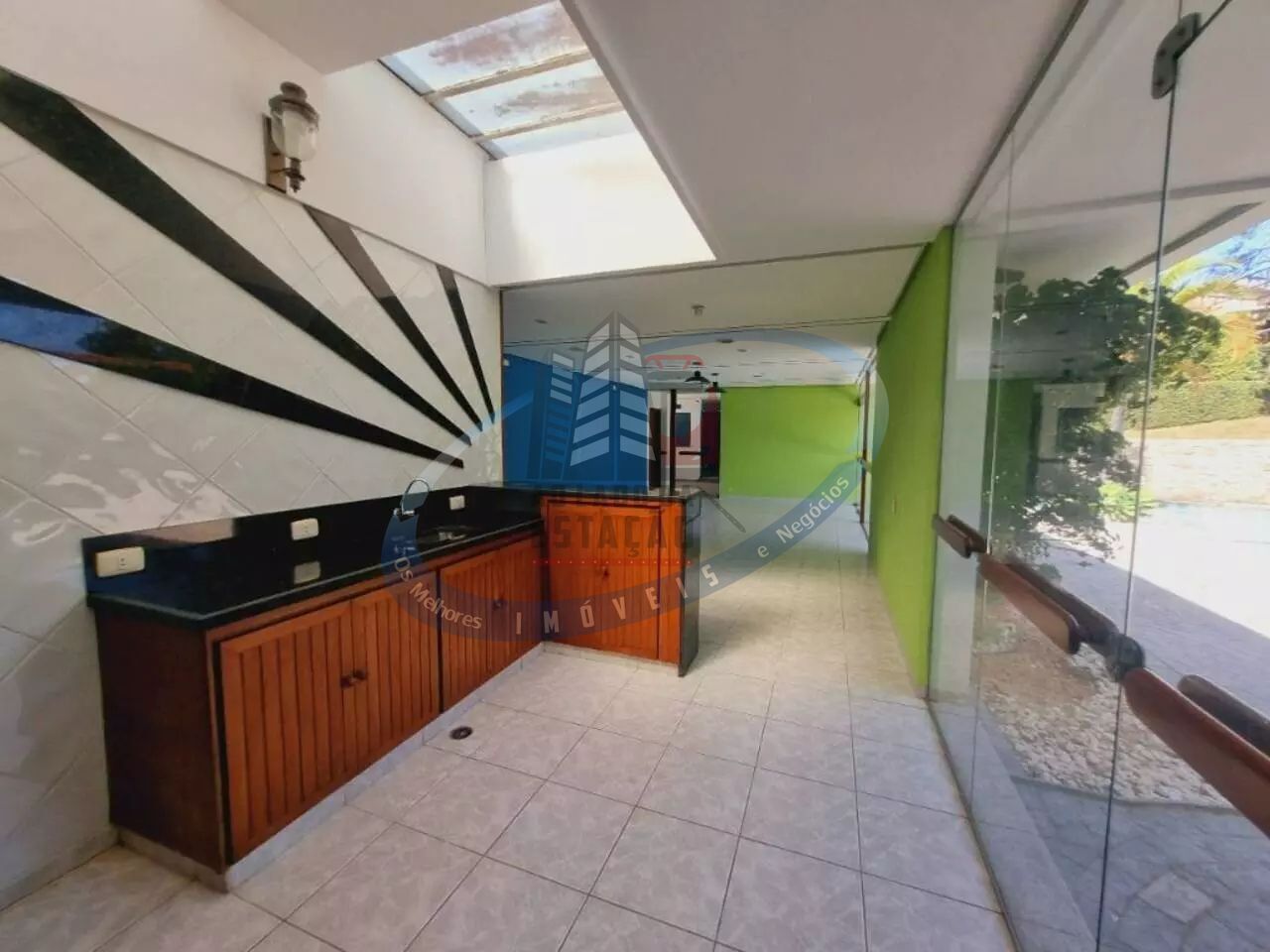 Casa para alugar com 4 quartos, 792m² - Foto 11