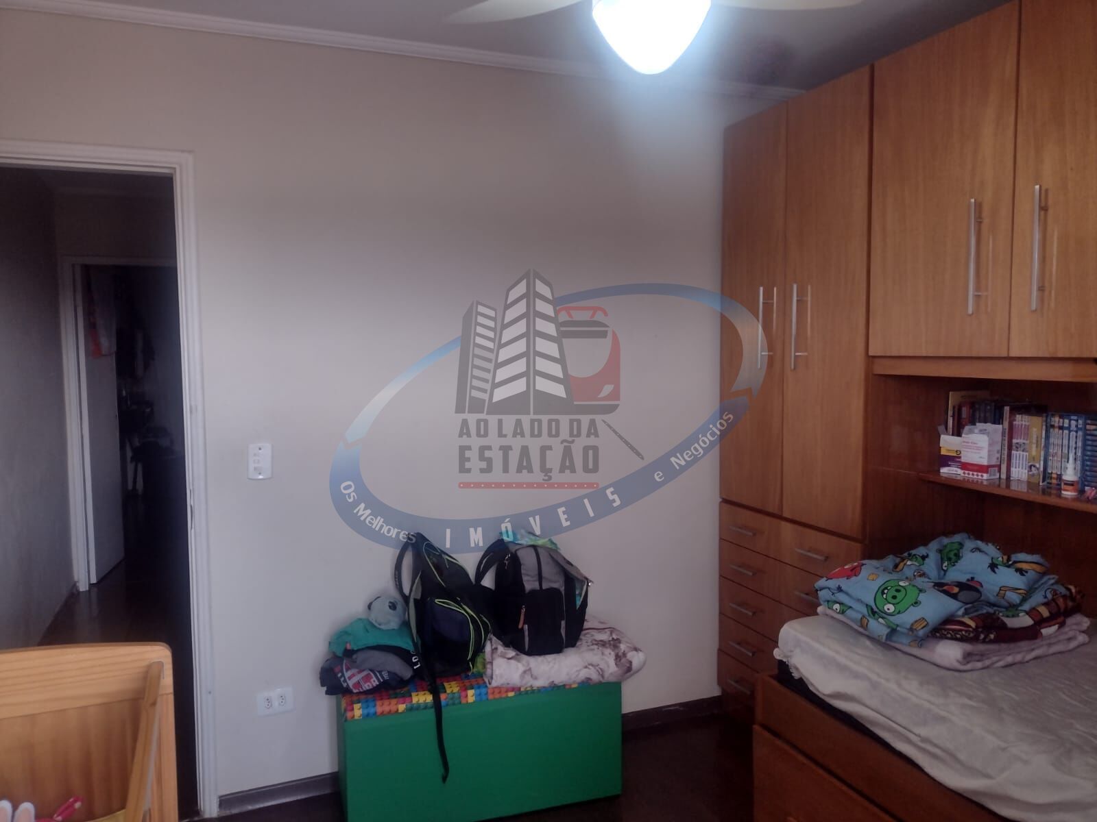 Casa à venda com 3 quartos, 100m² - Foto 3