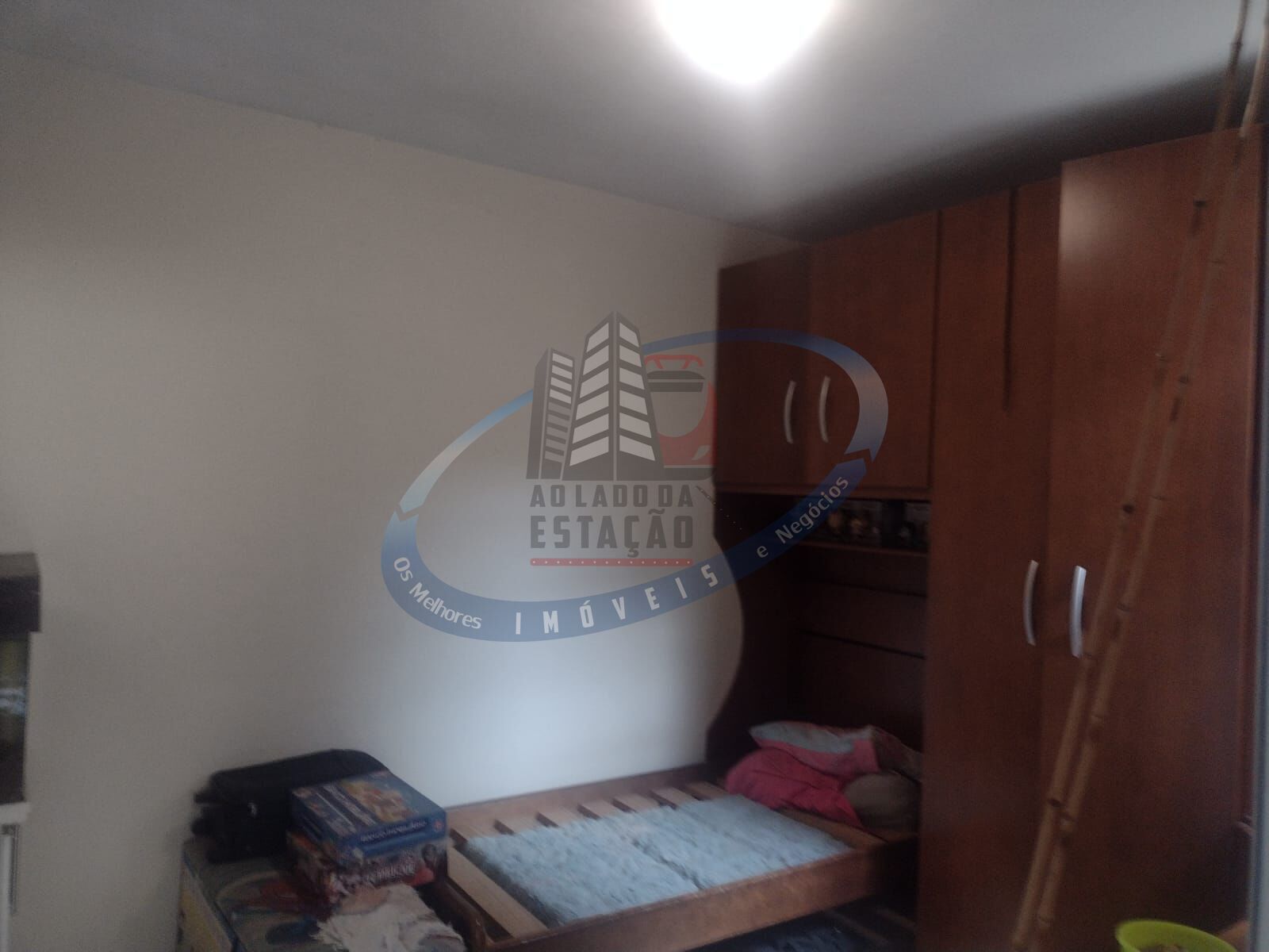 Casa à venda com 3 quartos, 100m² - Foto 5