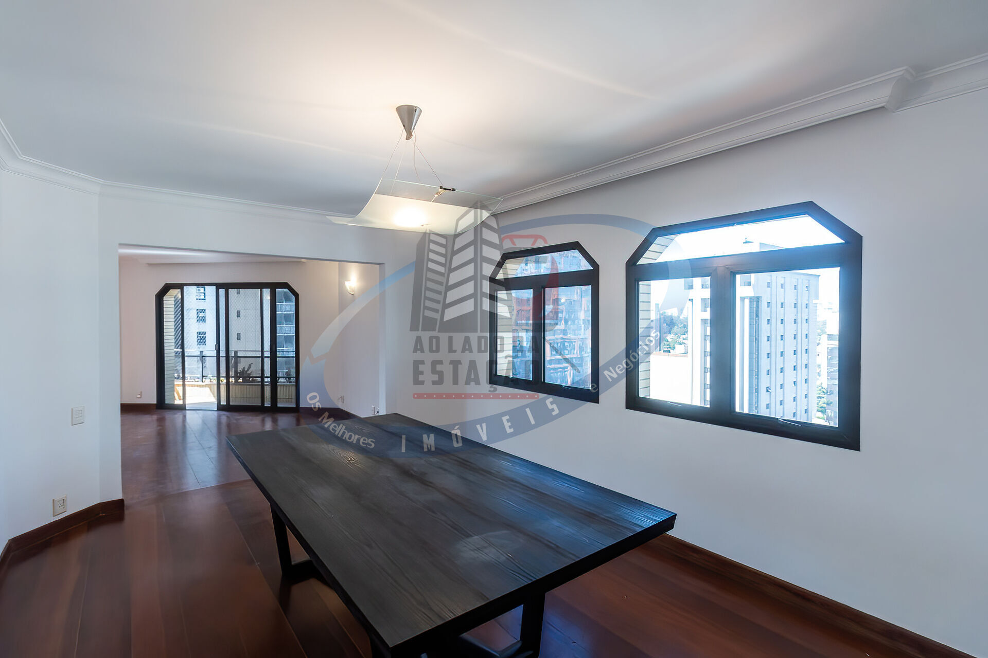 Apartamento para alugar com 3 quartos, 240m² - Foto 14