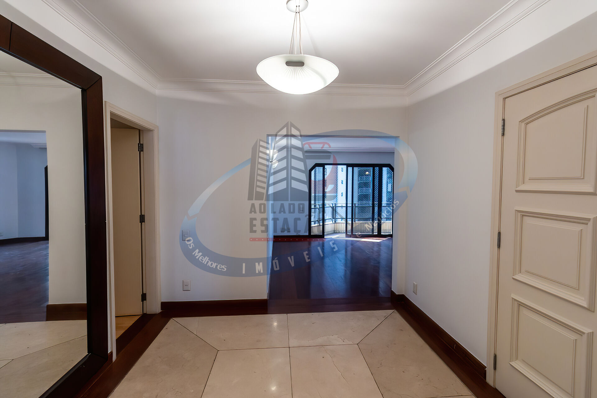 Apartamento para alugar com 3 quartos, 240m² - Foto 5