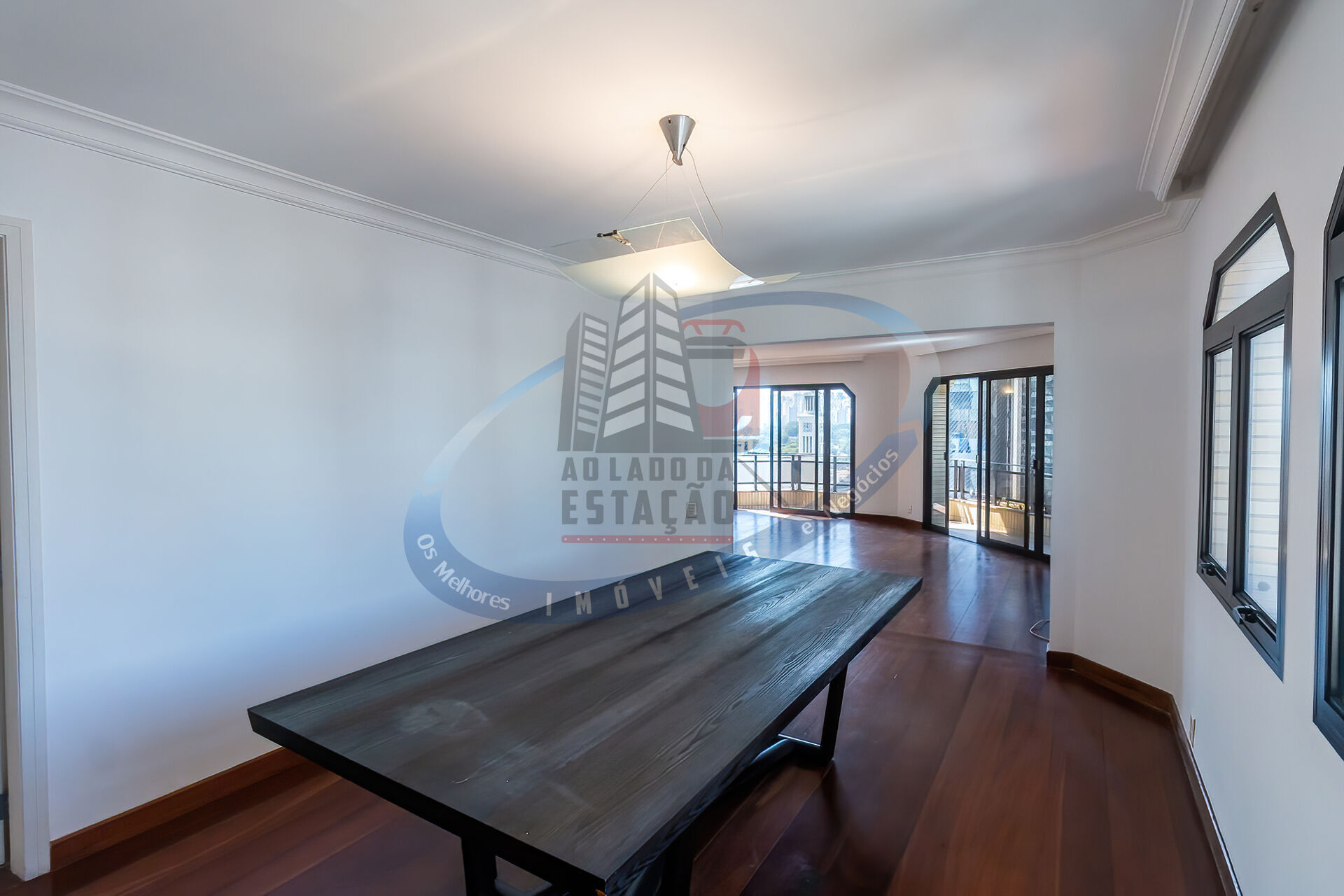 Apartamento para alugar com 3 quartos, 240m² - Foto 15