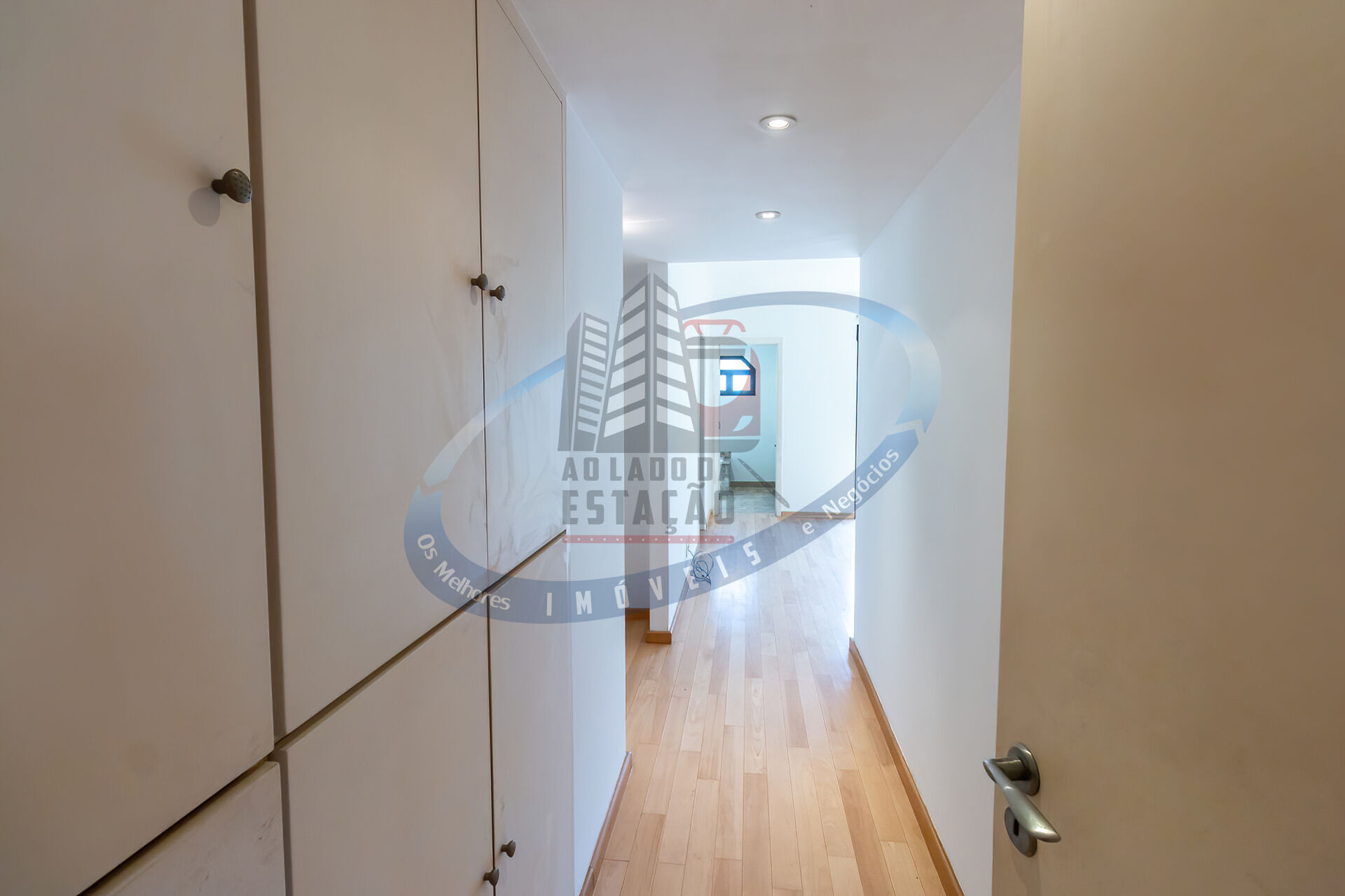 Apartamento para alugar com 3 quartos, 240m² - Foto 20