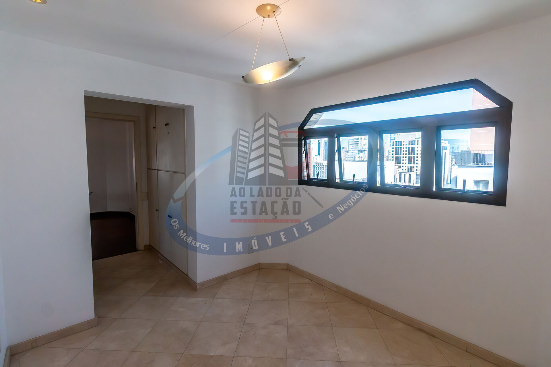 Apartamento para alugar com 3 quartos, 240m² - Foto 47