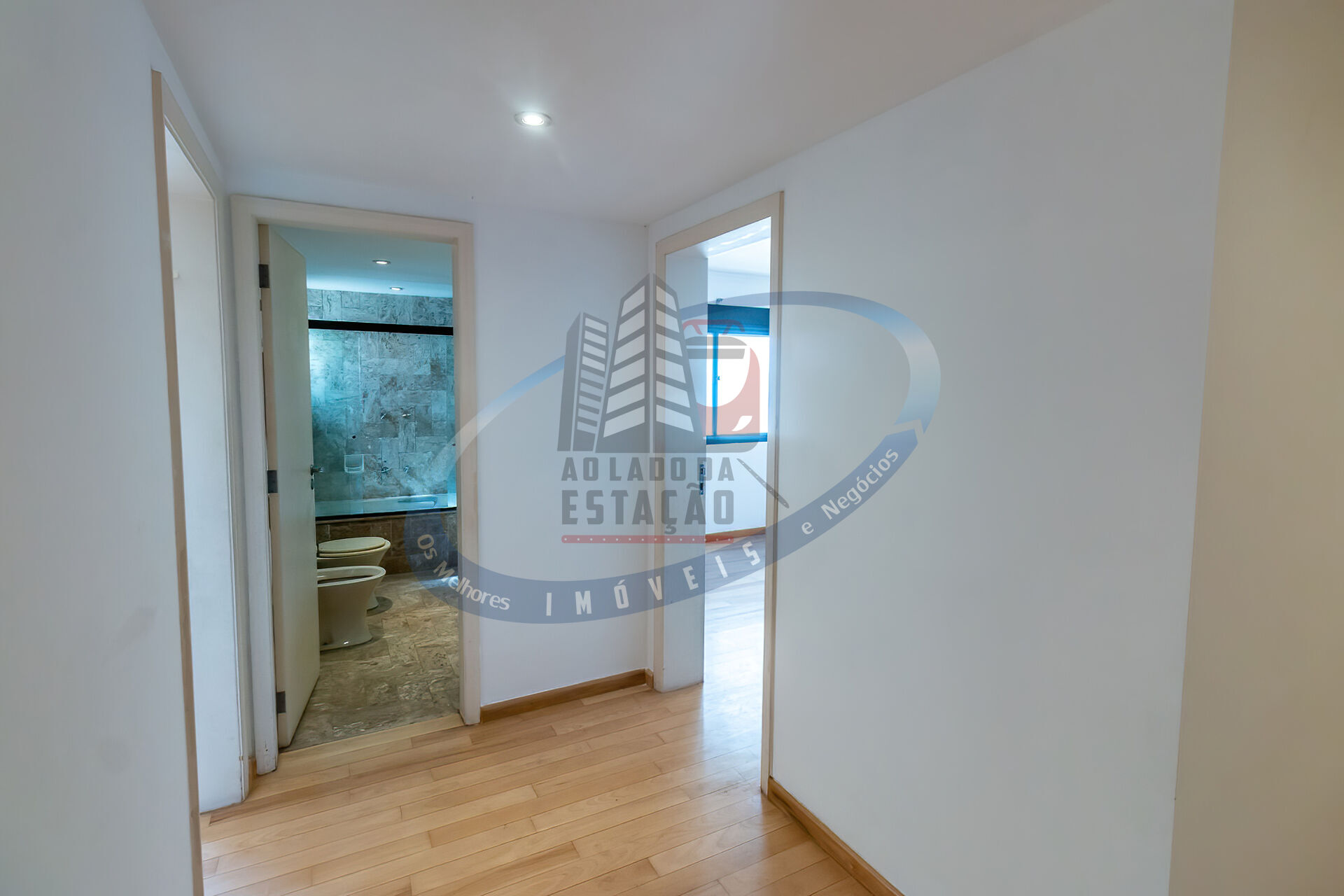 Apartamento para alugar com 3 quartos, 240m² - Foto 19