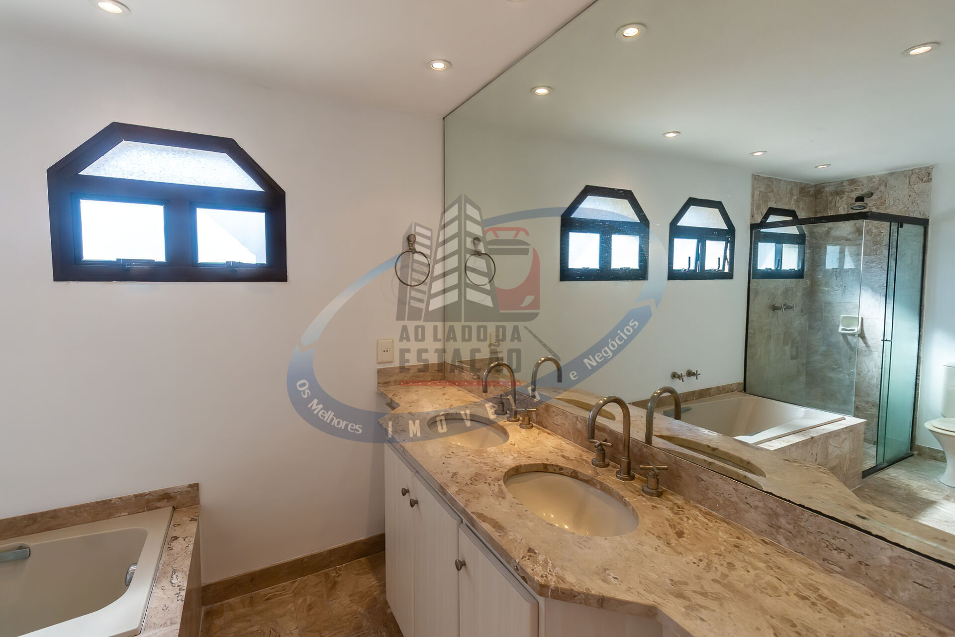 Apartamento para alugar com 3 quartos, 240m² - Foto 30