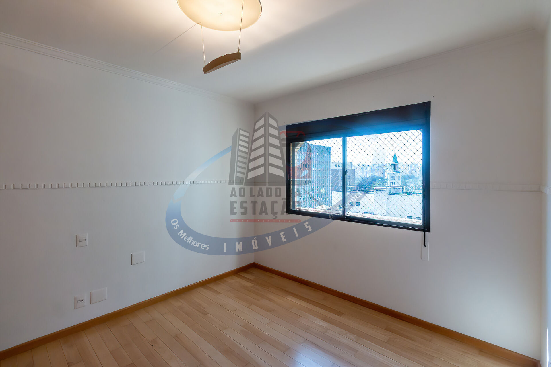 Apartamento para alugar com 3 quartos, 240m² - Foto 35