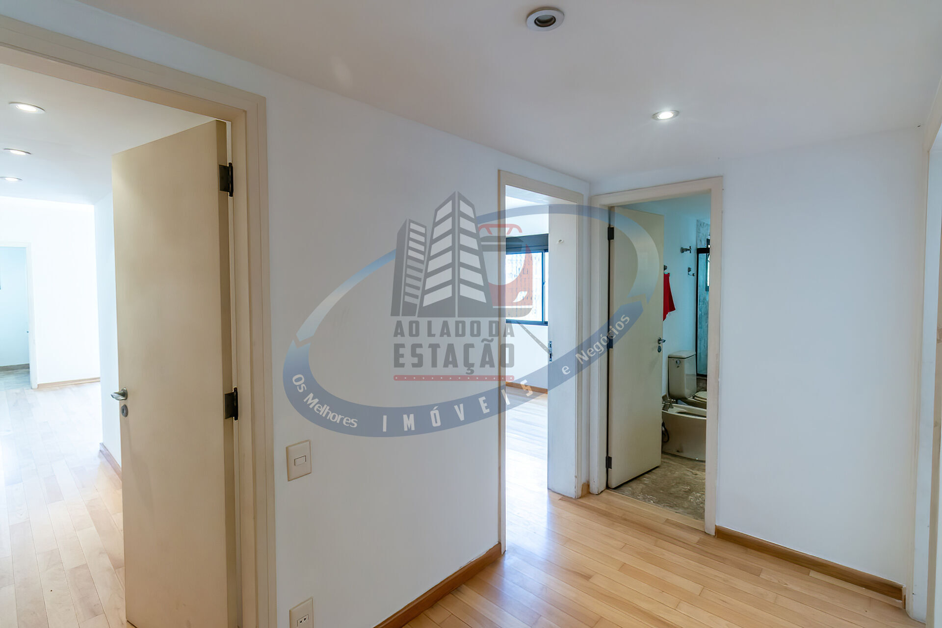 Apartamento para alugar com 3 quartos, 240m² - Foto 18