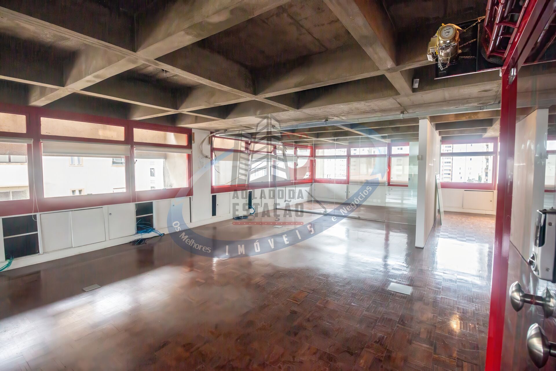 Sala-Conjunto, 230 m² - Foto 1