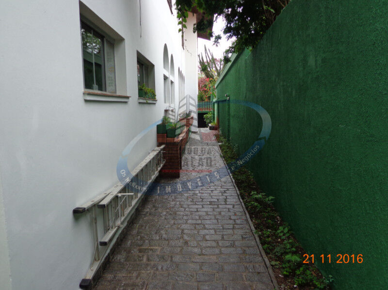 Casa à venda com 4 quartos, 840m² - Foto 8