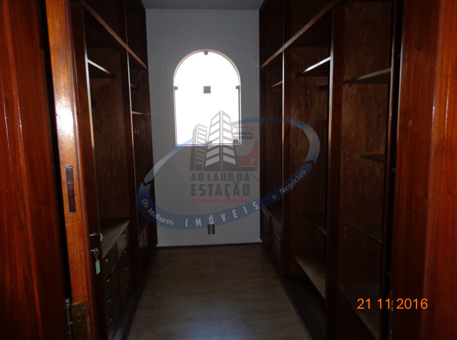 Casa à venda com 4 quartos, 840m² - Foto 26