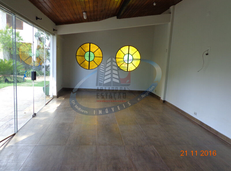 Casa à venda com 4 quartos, 840m² - Foto 17